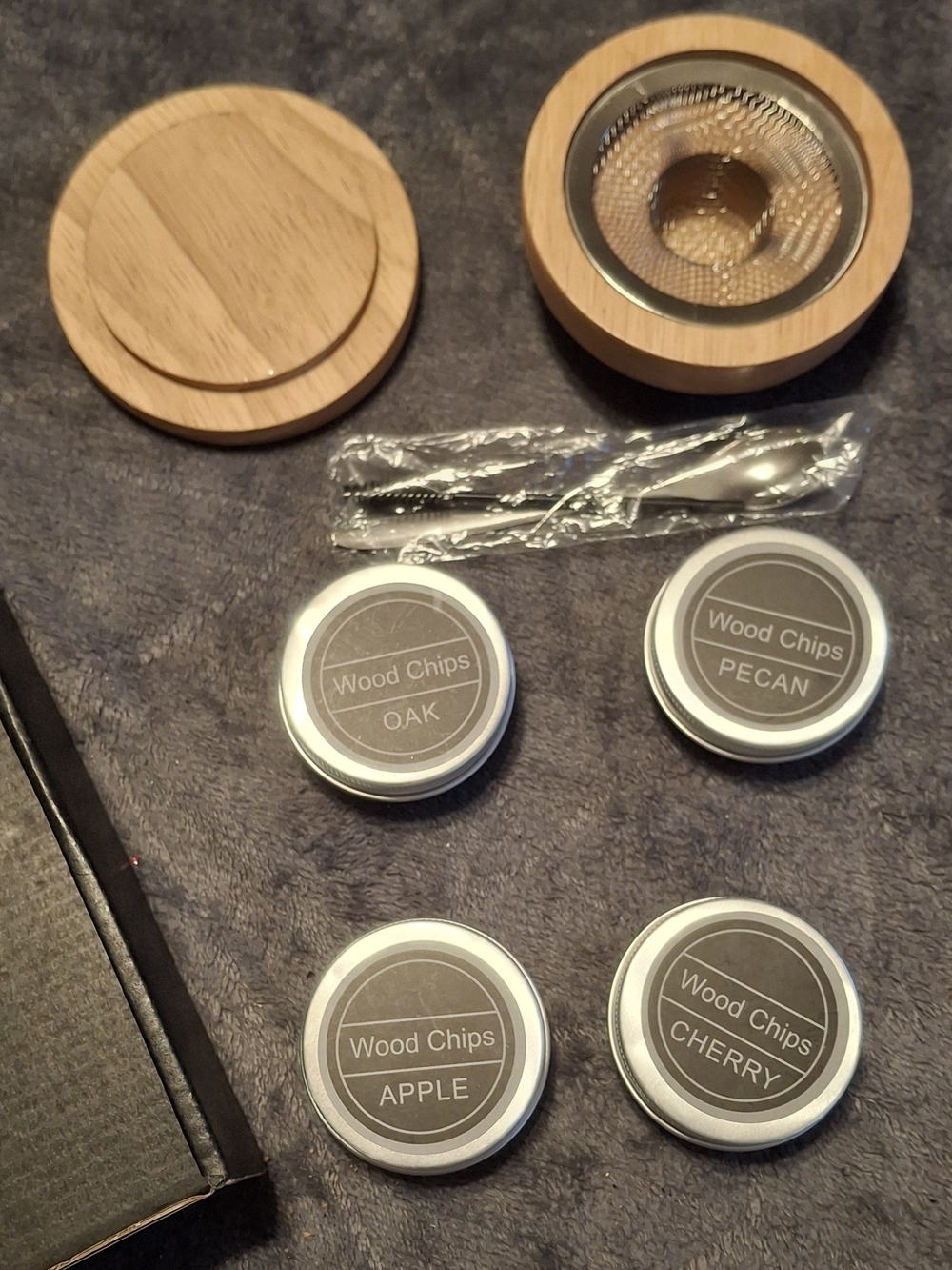 Wood Chip Sampler with Bamboo Container - Natural & Silver